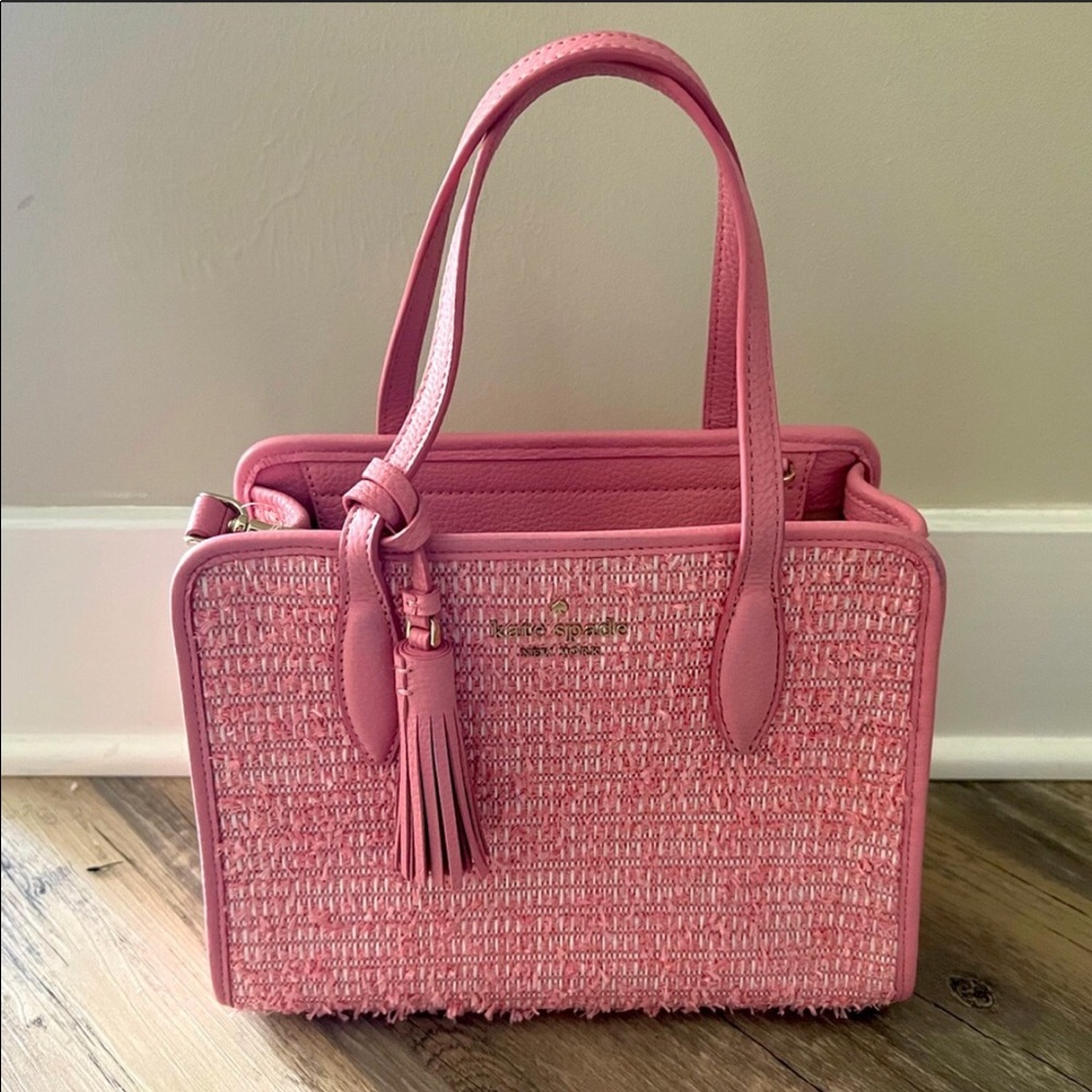 - Limited edition Kate spade bag -